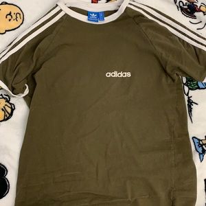 Adidas olive green t shirt